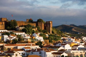 ARQUITECTURA ARABE EN LA PENINSULA IBERICA